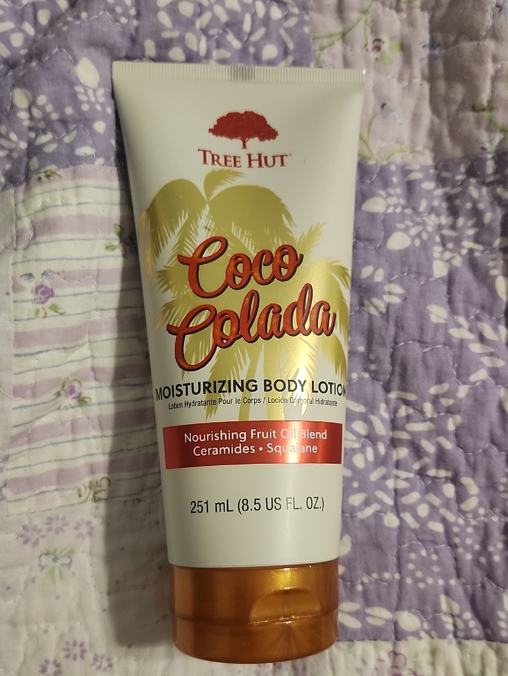 Coco Colada Moisturizing Body Lotion - White/Gold